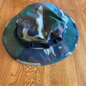 Camouflage Military Like Style Outdoor Hat.
